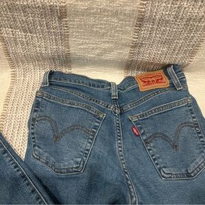 Levi’s wedgie straight jeans